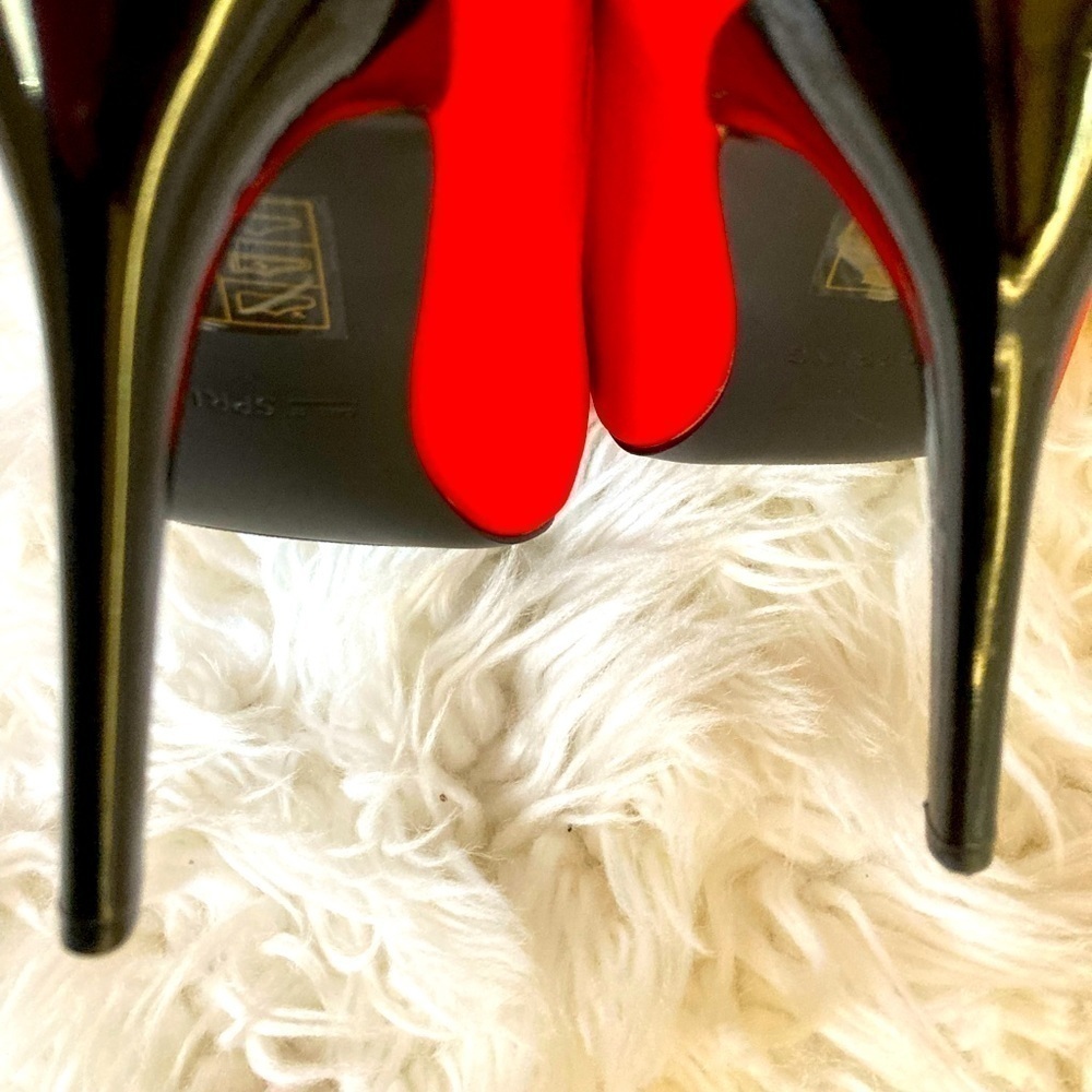 🚨🔥NEW RED WOMEN BOOTS 🚨🔥 - Picture 3 of 3